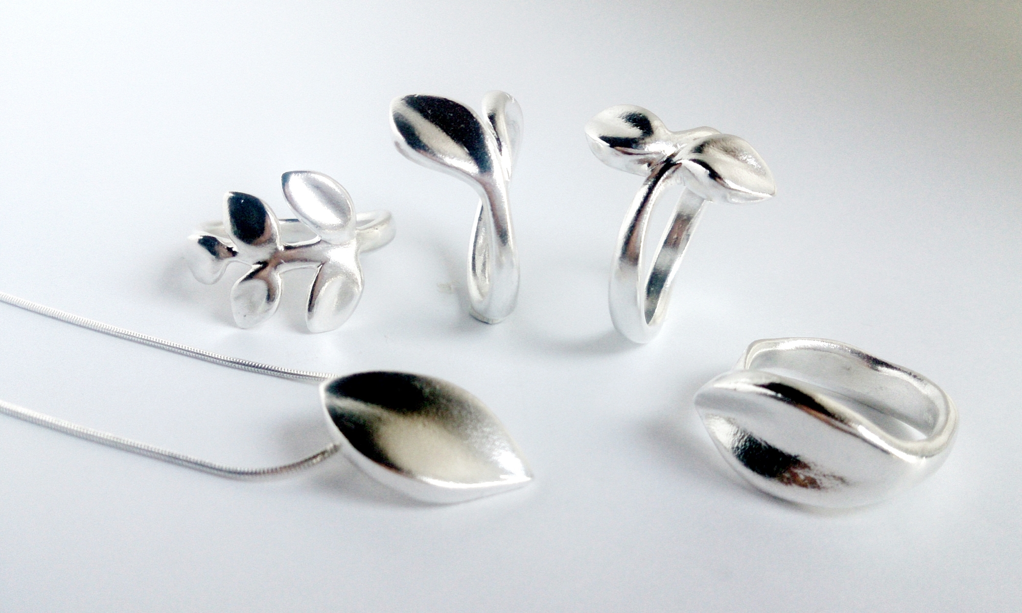 kajo's SILVER JEWELRY」のアートクレイシルバージュエリーの魅力に浸