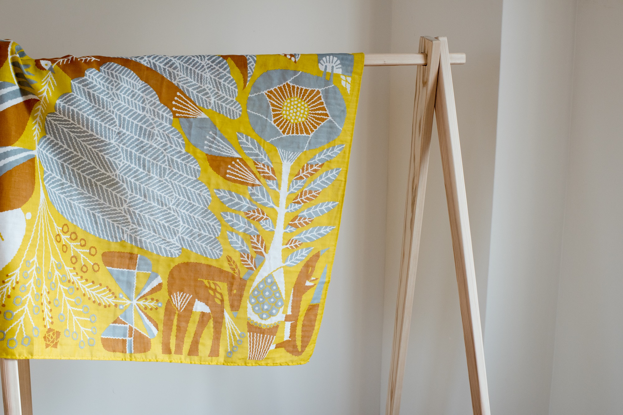 ファッションやインテリアでも活躍。「十布」が手掛ける正方形のダブル