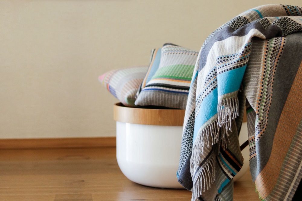 幾重にも重なる色と柔らかな風合いが魅力。「Wallace Sewell」の