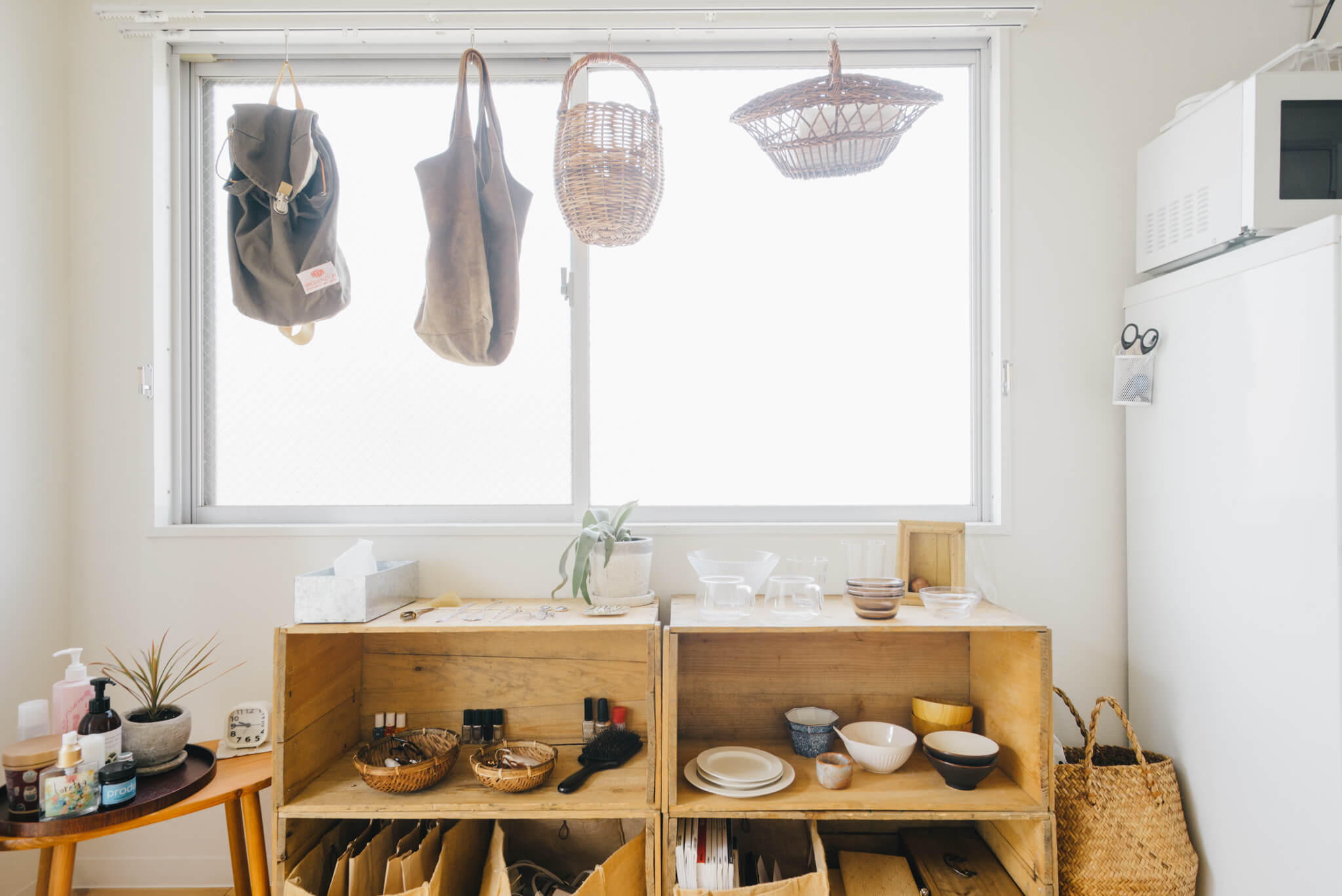 インテリアの配置を変えるだけ すぐ真似できる 居心地の良いお部屋作りのコツ Sheage シェアージュ