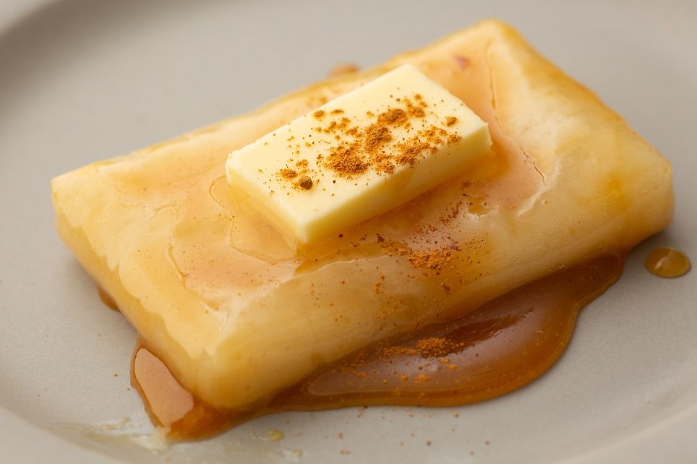 とろっと食感とのどごしに驚く。伝統的な製法で作られる「THE OMOCHI