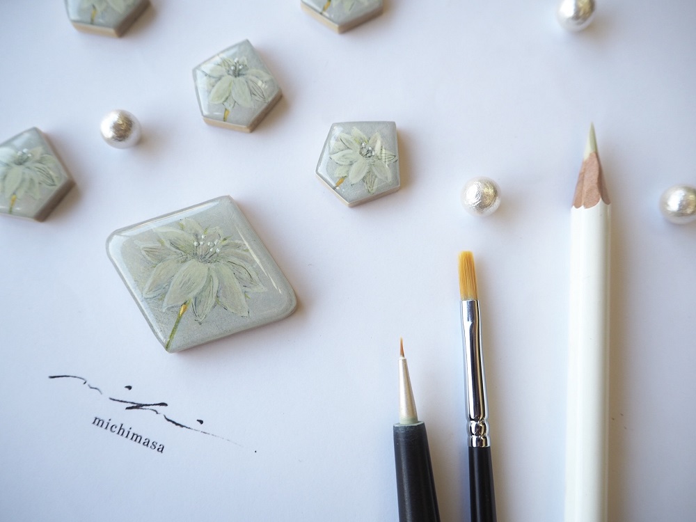 ピアス&ブローチ付き　水彩アート　原画　手描き　アクセサリー　イラスト ピアス&ブローチ付き 水彩アート 原画 手描き アクセサリー イラスト