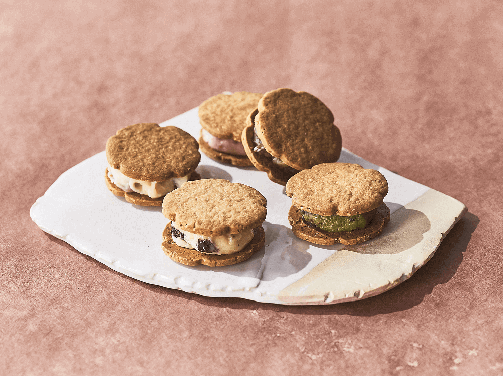 日本茶やお酒とも相性抜群 和菓子屋が作る 米粉のバターサンド Sheage シェアージュ