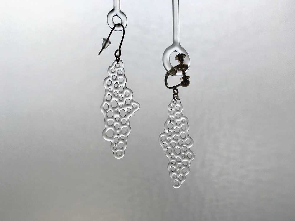 自然の美しさを思い起こさせる。「-uruguruGlass-」のガラスの