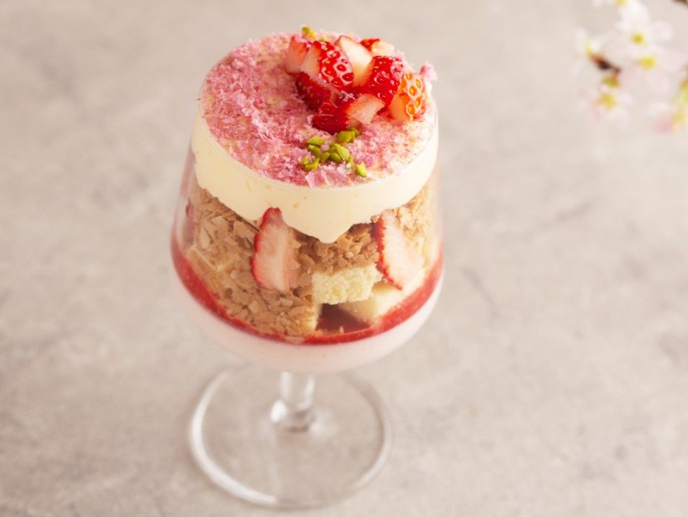 いちご 桜 抹茶 甘い春を探しに 都内のカフェで楽しめる 春限定スイーツ特集 Sheage シェアージュ