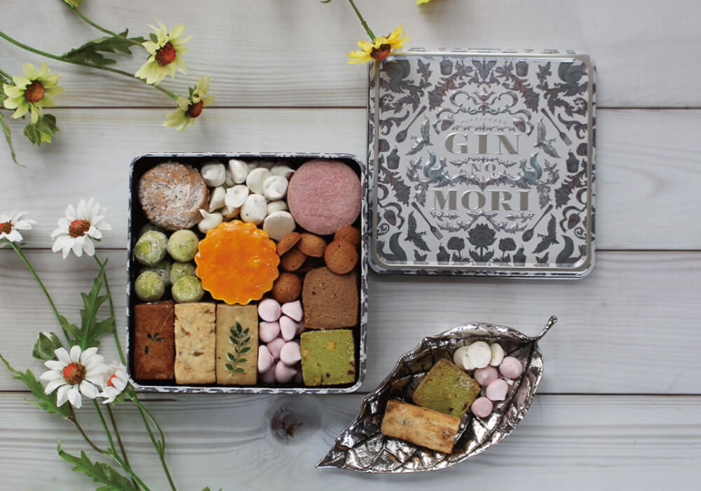 まるで玉手箱のよう 蓋を開ければ笑顔がこぼれる 大切な人へ贈りたい美しいクッキー缶 3選 Sheage シェアージュ