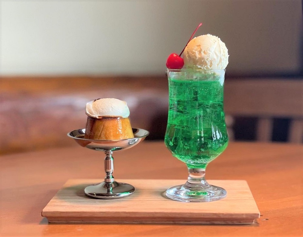 固めプリンにクリームソーダ。エモいメニューに心躍る東京・町田の
