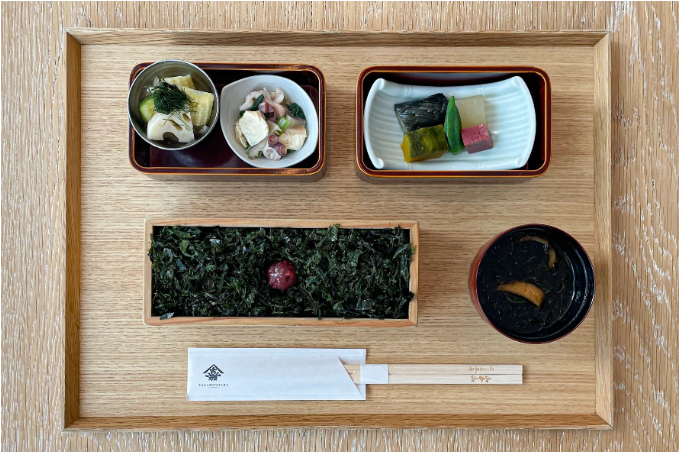 日本橋で、大人の贅沢じかん。老舗のお茶＆海苔を堪能できる「山本山 ふじヱ茶房」