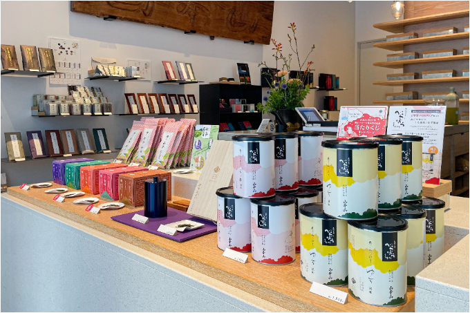 日本橋で、大人の贅沢じかん。老舗のお茶＆海苔を堪能できる「山本山 ふじヱ茶房」