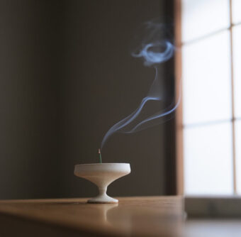 ものを減らすほど、暮らしも心も満たされる。miniさんの人生を変えた「引き算」の思考