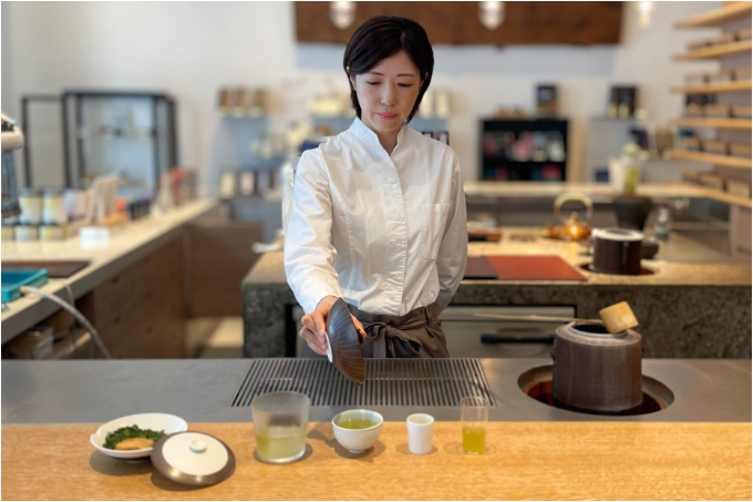 日本橋で、大人の贅沢じかん。老舗のお茶＆海苔を堪能できる「山本山 ふじヱ茶房」