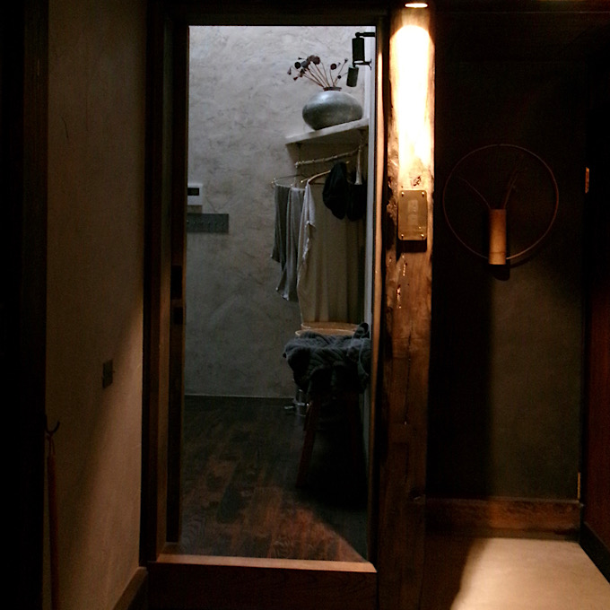 絶景、サウナ、薬膳料理…。時間を忘れて“今”に没頭できる。一日一組限定宿・長野「イチイチ」で過ごす一泊二日