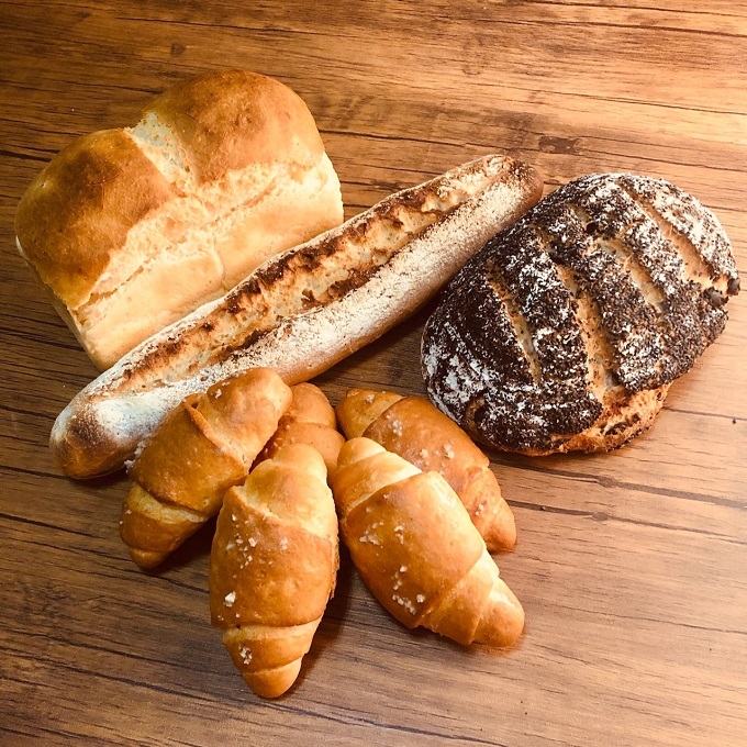 厳選素材で健康的かつ美味しく。人気ベーカリーの貴重なお取り寄せパンセット【完全グルテンフリー,ヴィーガンetc.】