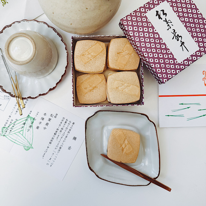 老舗から隠れ家的名店まで。自信をもって贈れる、美しい装いと味わいの「趣ある和菓子」5選