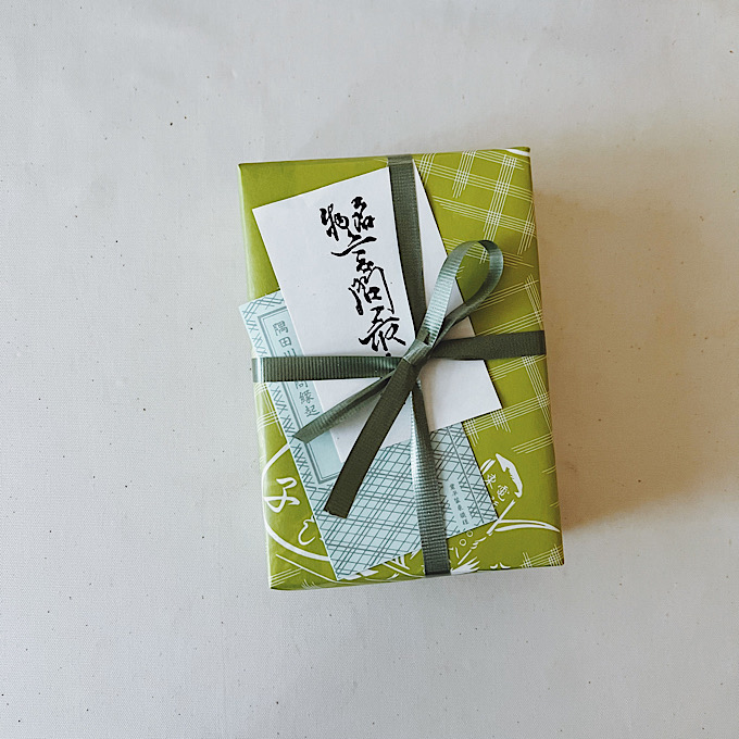 老舗から隠れ家的名店まで。自信をもって贈れる、美しい装いと味わいの「趣ある和菓子」5選