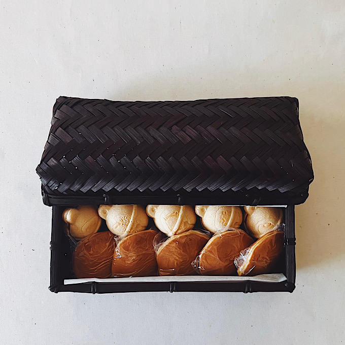 老舗から隠れ家的名店まで。自信をもって贈れる、美しい装いと味わいの「趣ある和菓子」5選