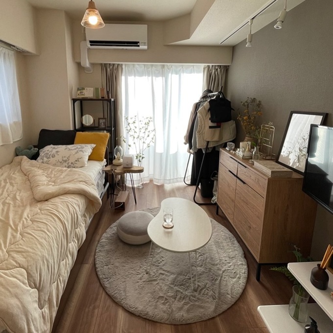 コンパクトな部屋も、くつろげるナチュラルインテリアに。【6畳〜8畳1K】広く使うレイアウト実例集