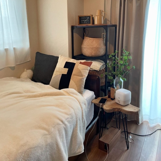 コンパクトな部屋も、くつろげるナチュラルインテリアに。【6畳〜8畳1K】広く使うレイアウト実例集