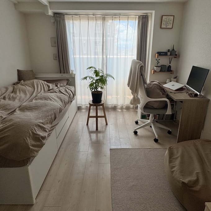 コンパクトな部屋も、くつろげるナチュラルインテリアに。【6畳〜8畳1K】広く使うレイアウト実例集