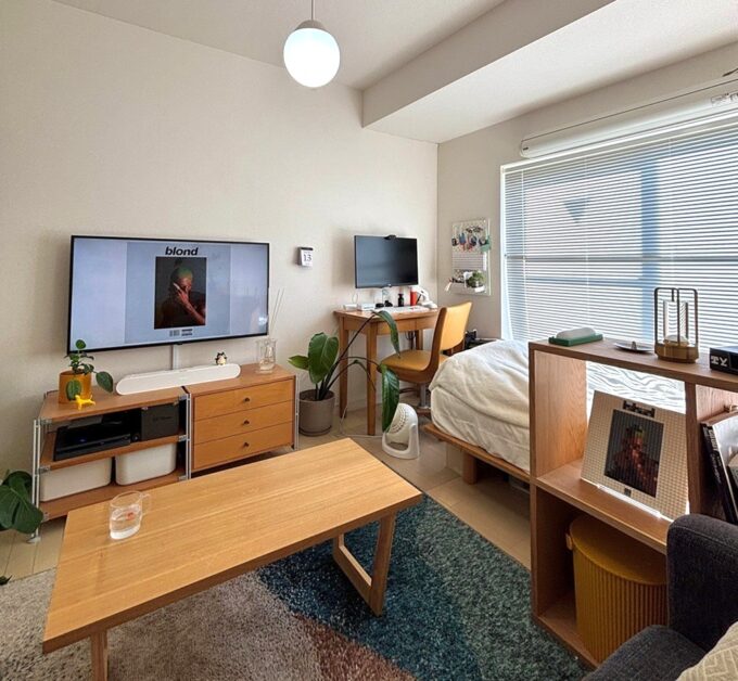 コンパクトな部屋も、くつろげるナチュラルインテリアに。【6畳〜8畳1K】広く使うレイアウト実例集