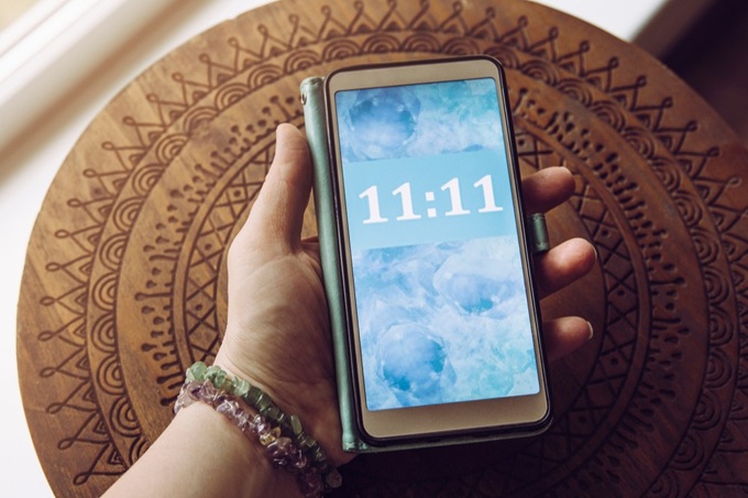 あなたに重要なメッセージを伝える「エンジェルナンバー」とは？数字の意味と、見つけたときにやるべきこと