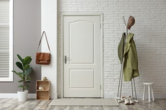 この春から運を招き入れる部屋づくり。新年度に向けて取り入れたい風水の知恵＜玄関・トイレ編＞