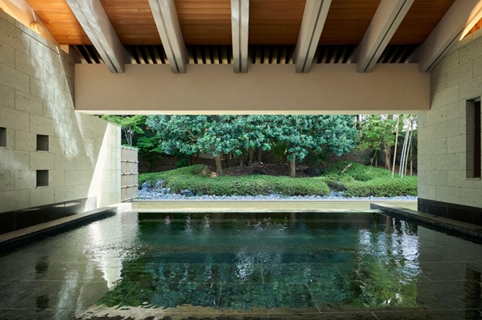 東京から2時間でオーシャンビューの別世界へ。癒しと遊びが融合する「プレジャーリゾート 伊豆赤沢温泉」