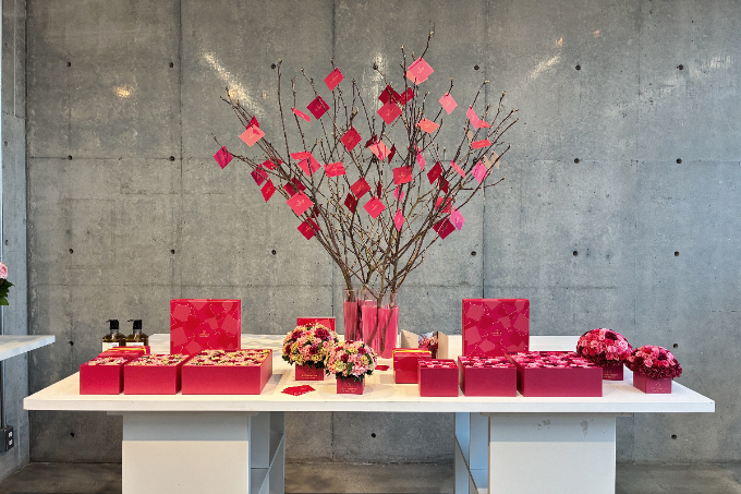 今年の母の日はフラワーギフトを手作りしませんか。ニコライ・バーグマンのデザインを学べるフラワーボックスレッスン