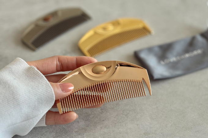 ギフトにも選びたい名品。梳かすだけで艶が出る「ラブクロム」の実力派コーム