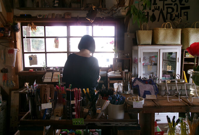 エメラルドブルーの絶景に癒される。人気の山口県「角島大橋」「別府弁天池」を巡るおすすめモデルコース