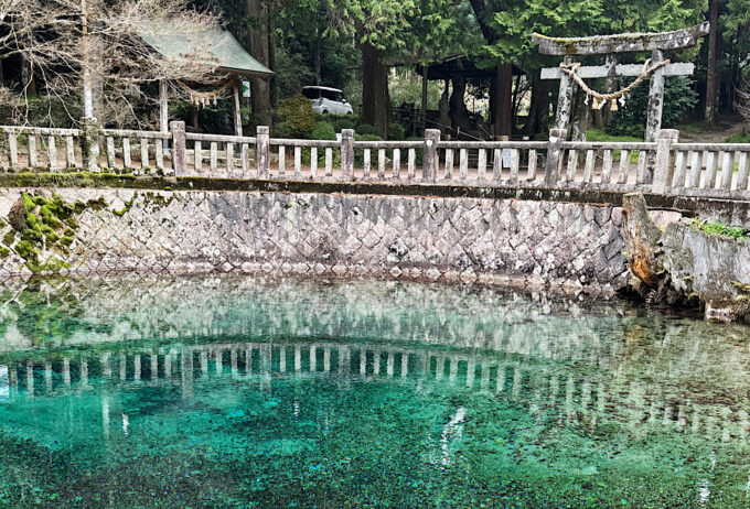 エメラルドブルーの絶景に癒される。人気の山口県「角島大橋」「別府弁天池」を巡るおすすめモデルコース