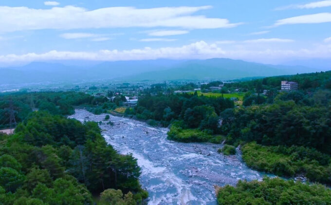 ギフトにも選びたい名品。梳かすだけで艶が出る「ラブクロム」の実力派コーム