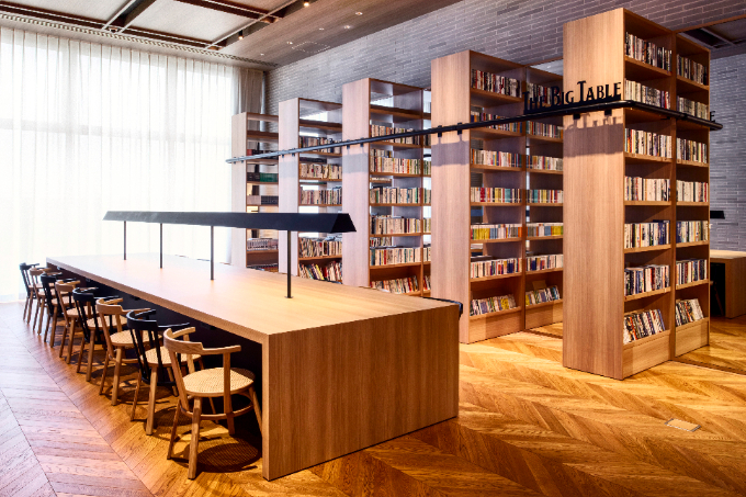 “本の世界”に泊まる旅。「IN THE LIBRARY hotel and books TOKOROZAWA」で特別な読書時間を