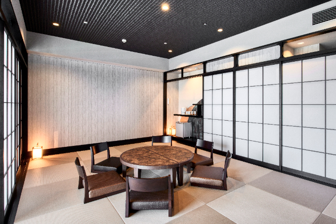 “本の世界”に泊まる旅。「IN THE LIBRARY hotel and books TOKOROZAWA」で特別な読書時間を